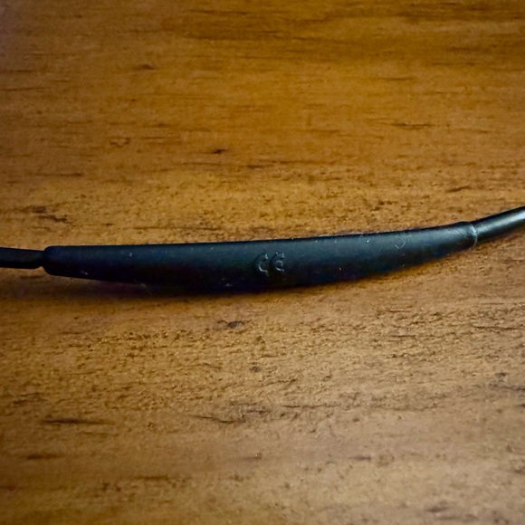 Oakley Juliet X Metal Carbon Sunglasses, Black Iridium Polarized - Picture 12 of 13